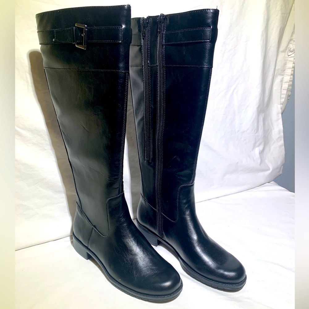 NWT A2 Aerosoles Expandable Calf
